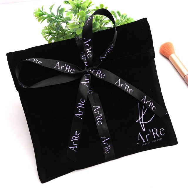 Hot Selling Custom Logo Portable Black Velvet Pouch